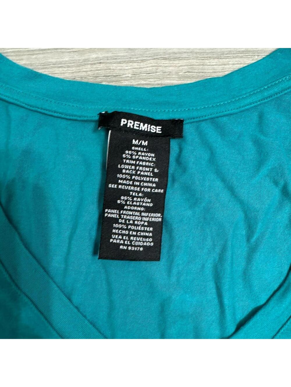 Blue Green V-Neck Short Sleeve Panel Top Medium Casual Minimalist Chic - Picture 3 of 5